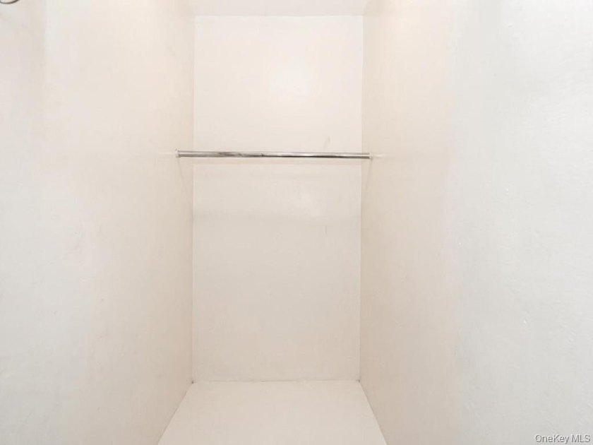 Welcome to 5601 Riverdale Ave #unit 3R. This beautiful move-in - photo 8