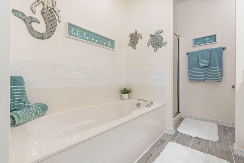 Over 60k in recent upgrades with rental projections over 80K! - photo 26