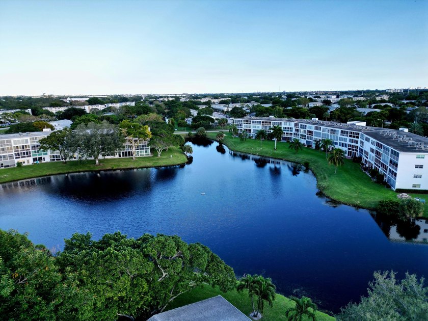 Immaculately kept waterfront condo in the desirable 55+ - photo 2