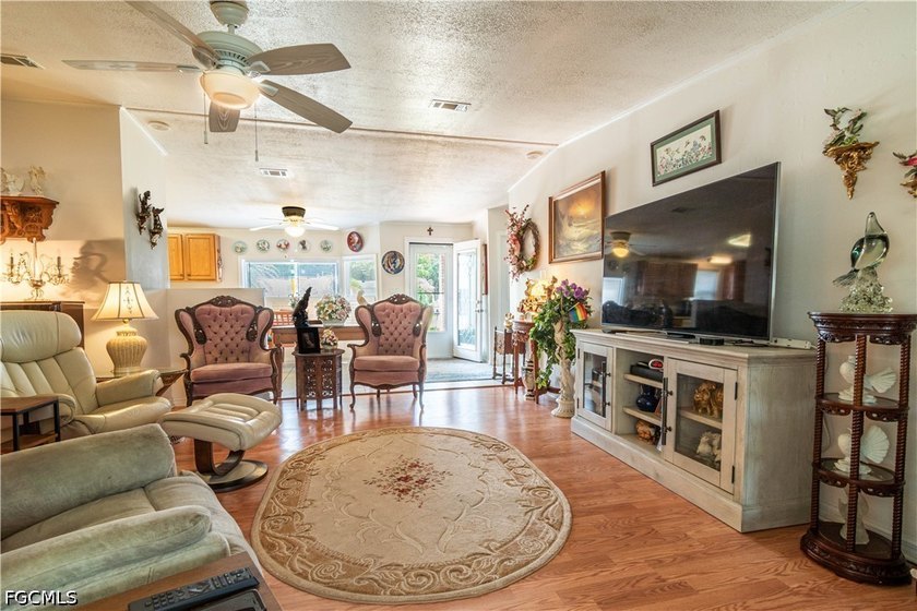 Here Is Your Opportunity To Own A Large Well Maintained Home In - photo 7