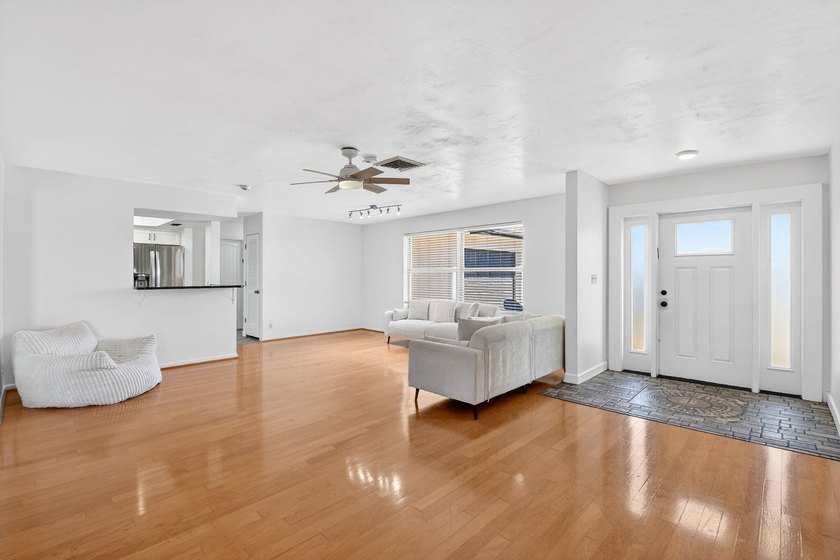 Discover the ultimate coastal lifestyle at 3651 Palm Drive in - photo 12