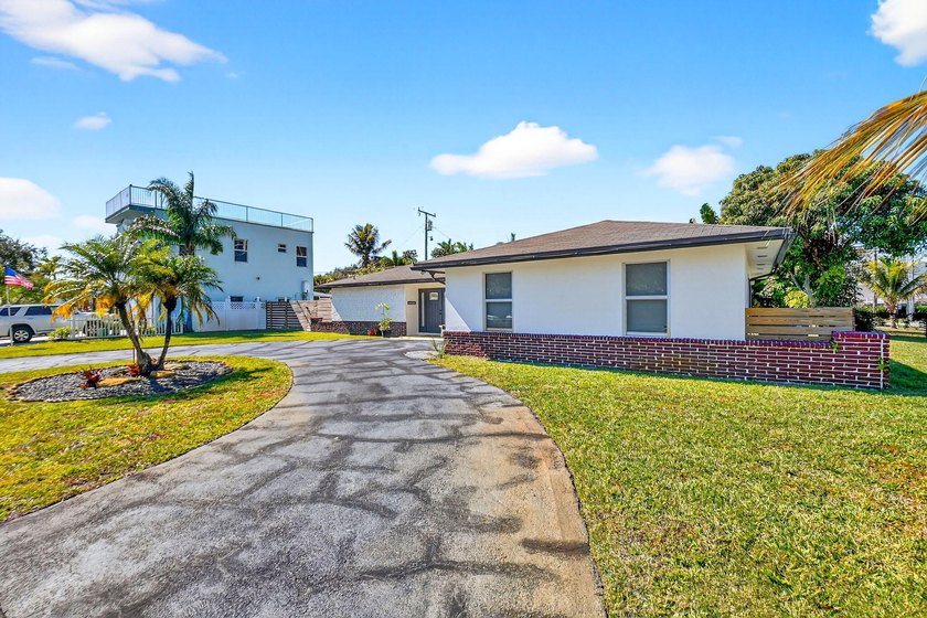 Discover the ultimate coastal lifestyle at 3651 Palm Drive in - photo 56