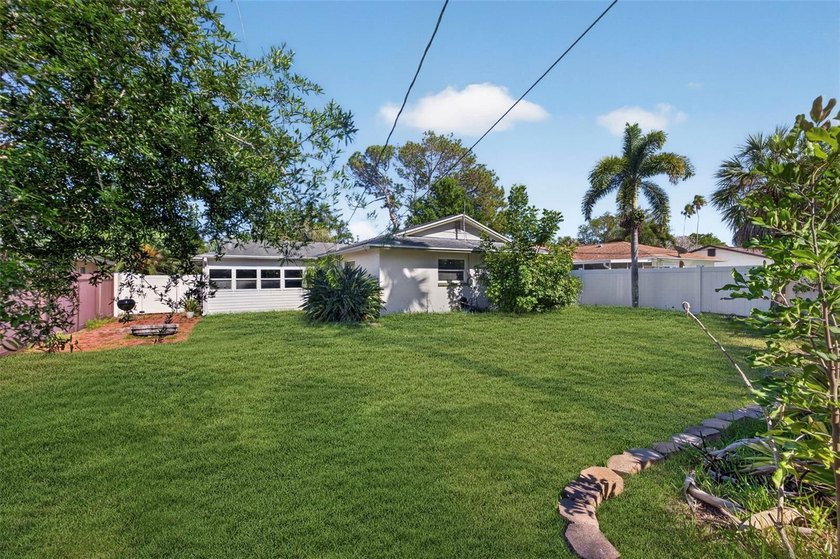 Welcome to 5810 Venetian Blvd NE-a beautifully reimagined - photo 21