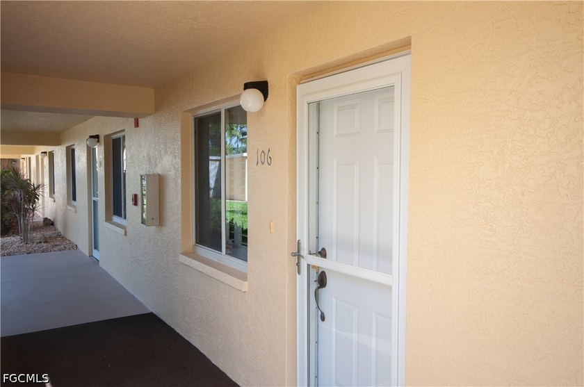 This first-floor, two-bedroom condominium in the Breckenridge - photo 4