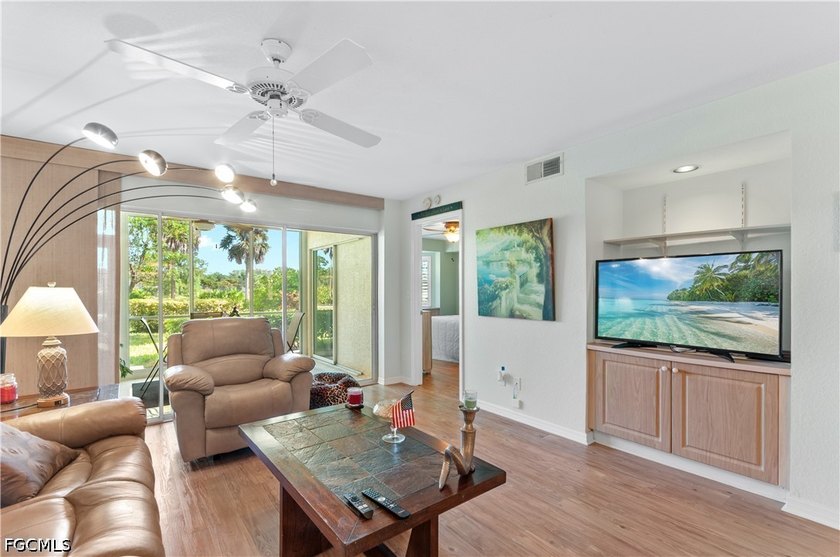 This first-floor, two-bedroom condominium in the Breckenridge - photo 8