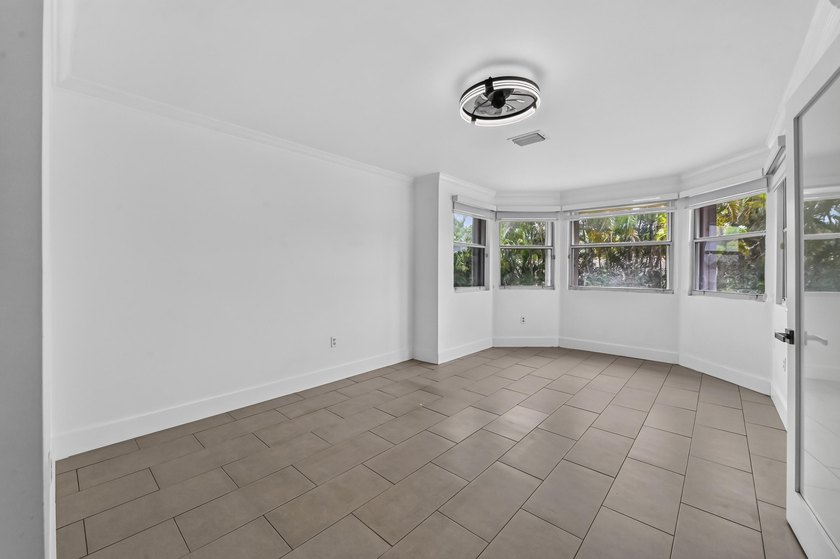 Country Lakes in Miramar, FL. Offering 2,504 square feet of - photo 35