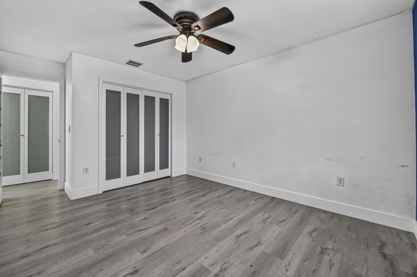 Country Lakes in Miramar, FL. Offering 2,504 square feet of - photo 39