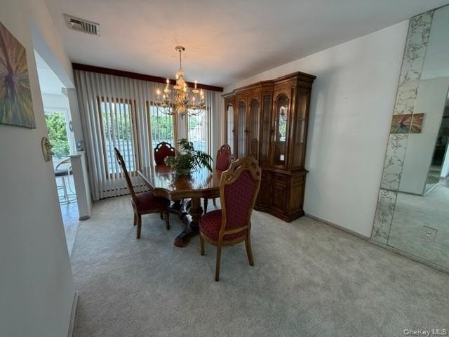 Beautiful, move-in-ready High Ranch featuring 3 bedrooms, a - photo 4
