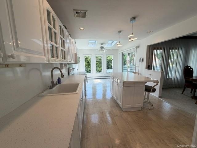 Beautiful, move-in-ready High Ranch featuring 3 bedrooms, a - photo 8