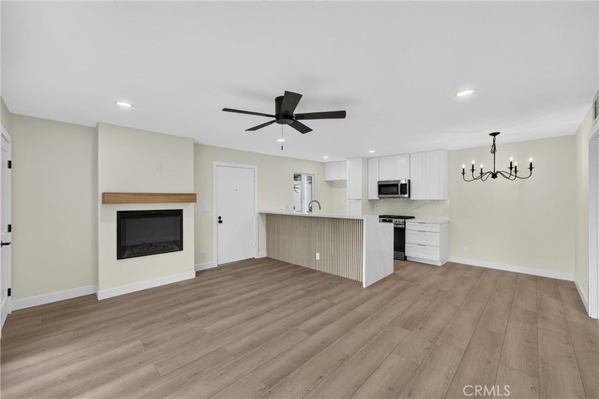 2807 S Fairview C - photo 2