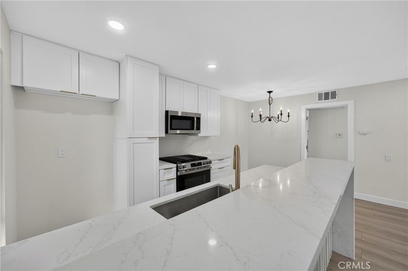 2807 S Fairview C - photo 10