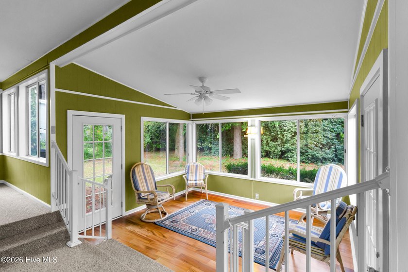 $3000 USE AS YOU CHOOSE with accepted offer! Welcome to this - photo 12
