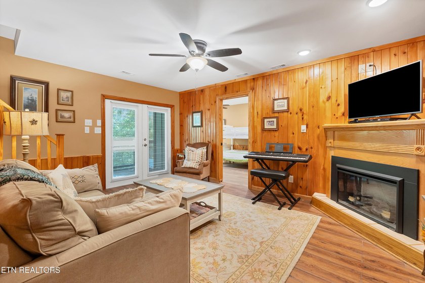 REDUCED $39,100.00! This mountain home has been renovated inside - photo 29