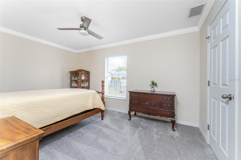 Motivated Seller!! Welcome home to this beautifully maintained - photo 33