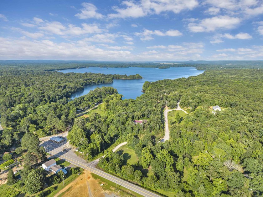 This Arkansas River Valley retreat is situated on 4.59 private - photo 42
