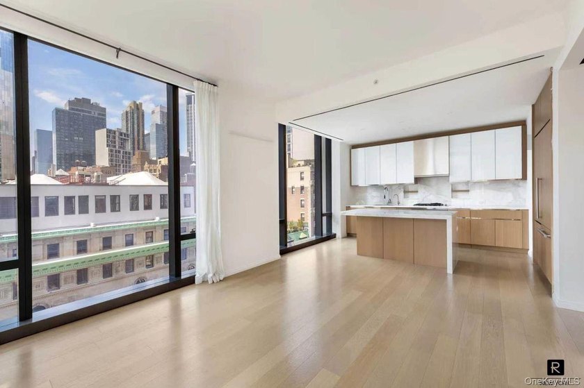 Experience NoMad living at its finest in 277 5th Ave, Apartment - photo 2