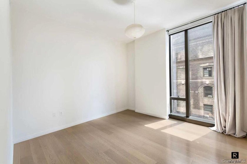 Experience NoMad living at its finest in 277 5th Ave, Apartment - photo 6