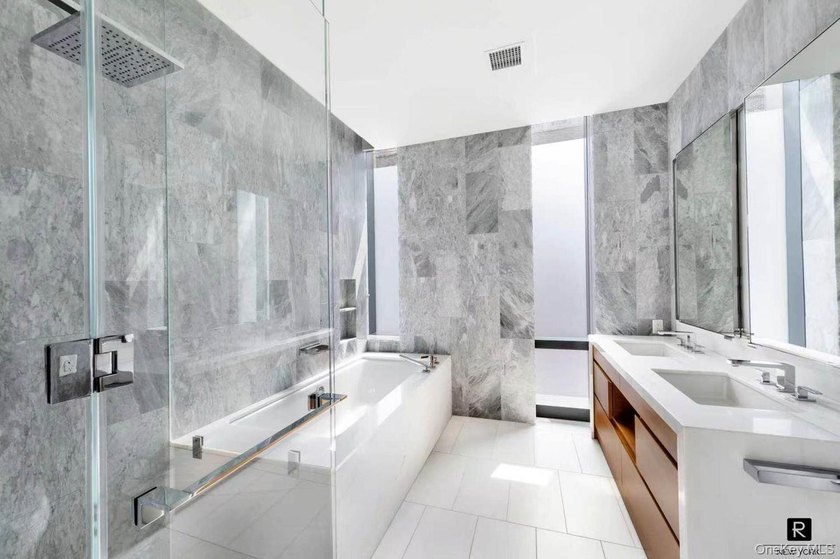 Experience NoMad living at its finest in 277 5th Ave, Apartment - photo 8