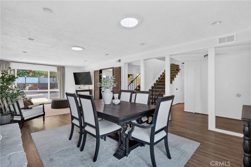 Located in a highly sought-after Palos Verdes Peninsula - photo 8