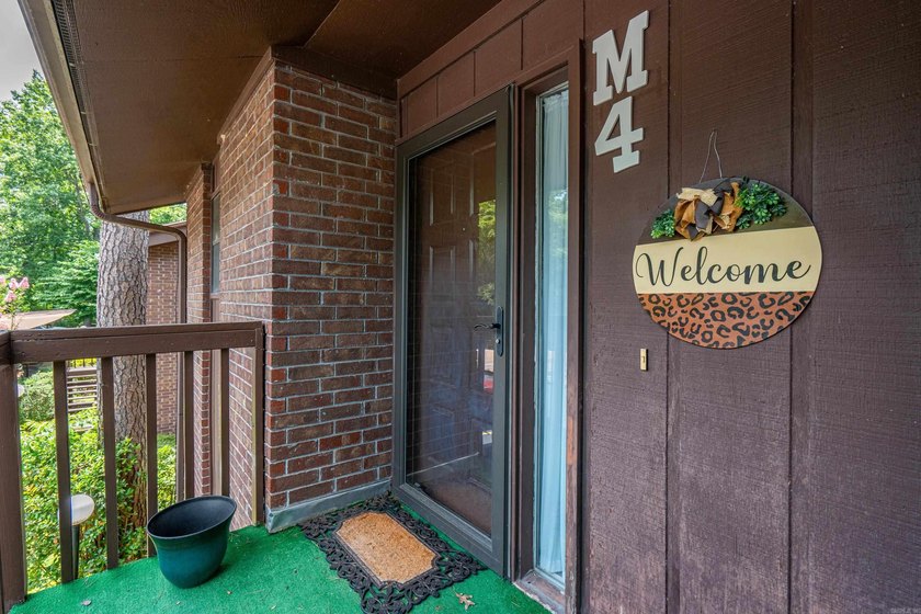 Immaculate 2-bedroom, 2-bath condo with stunning Lake Hamilton - photo 3
