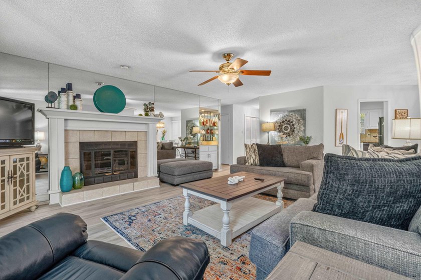 Immaculate 2-bedroom, 2-bath condo with stunning Lake Hamilton - photo 10