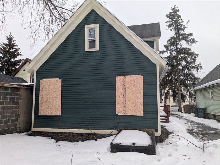 Great value-add DUPLEX opportunity! Property sustained a house - photo 27