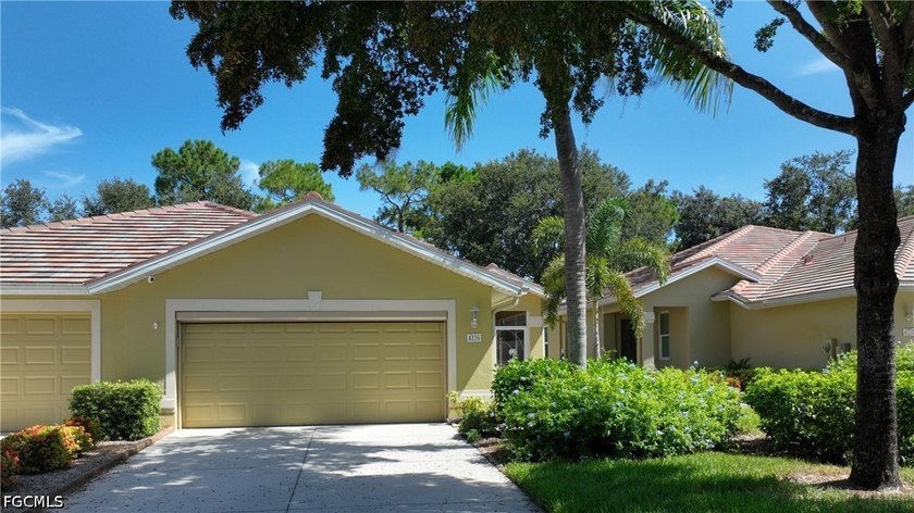 This 1632 sq ft TURNKEY 2 bedroom, 2 bath twin villa has all the - photo 2