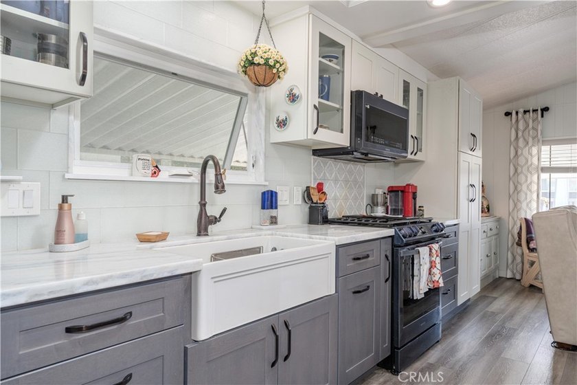 Surf City Beach Cottages is thrilled to showcase a beautiful - photo 10