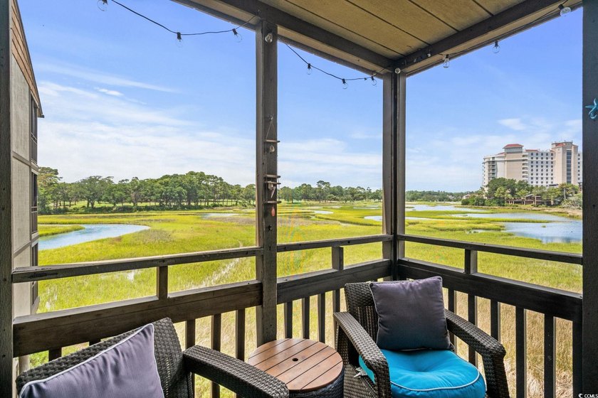Designer condo featuring 2 bedrooms and 2 full baths, your own - photo 5