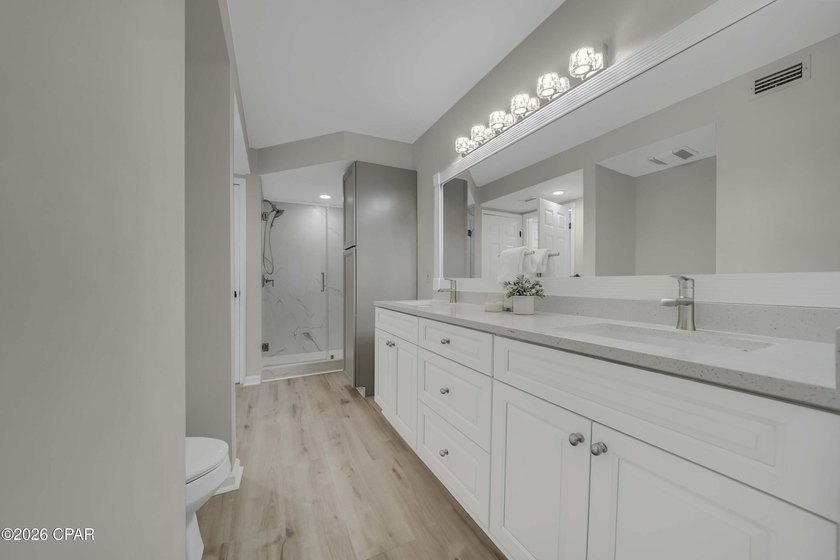 Welcome to easy coastal living in this beautifully updated - photo 22
