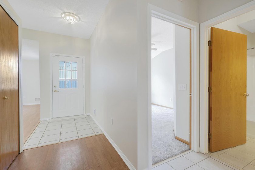 Welcome to easy, one-level living at 7592 Hinton Park Avenue S! - photo 6