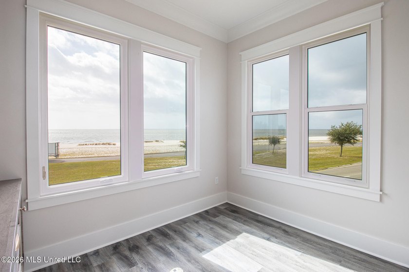 TRUE GULF-FRONT HOME | PANORAMIC WATER VIEWS | LOW-MAINTENANCE - photo 13