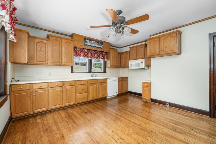 Escape to 5.185 private acres just minutes from the Blue Ridge - photo 5