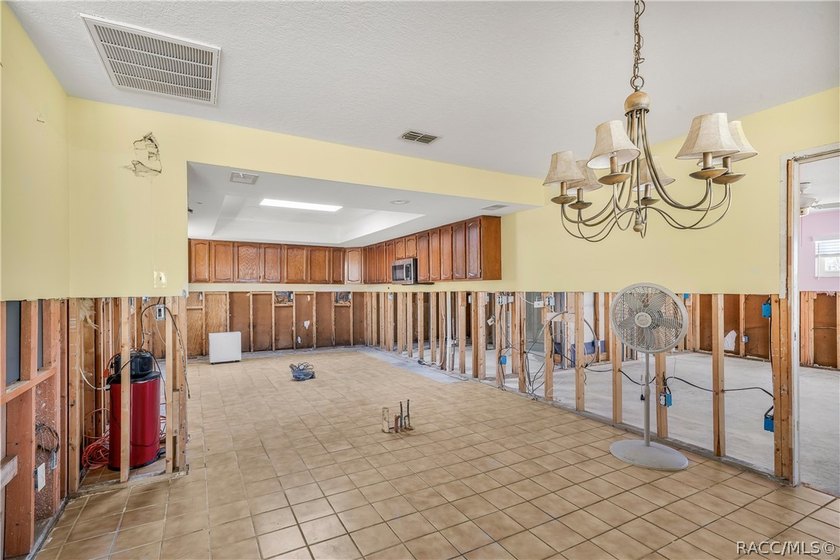 Looking for a waterfront home to make your own? Check out this - photo 21