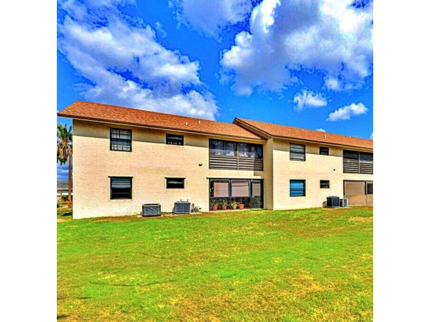 This beautiful property has been upgrades,with new roof ,Italian - photo 3