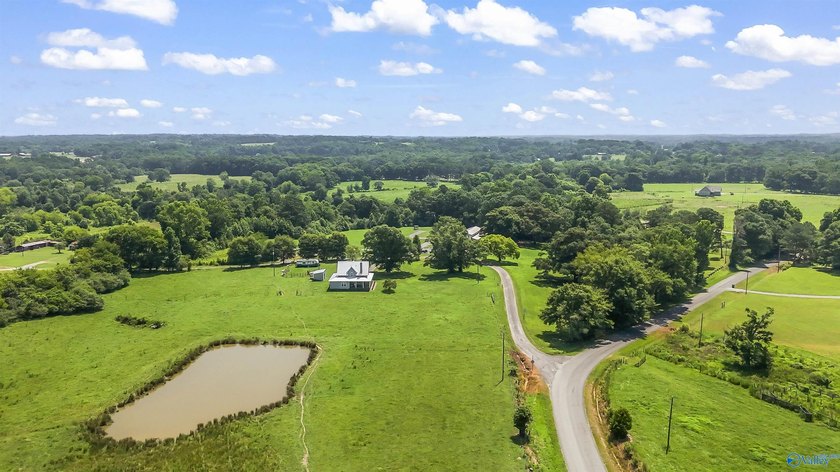 Turnkey wedding venue &amp; income producing property on 20 acres in - photo 45