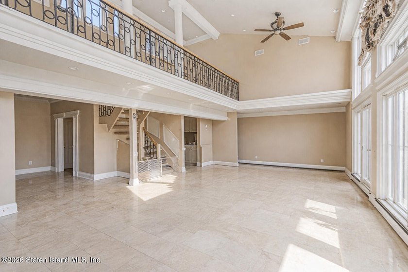 They don't make homes like this anymore. This sprawling - photo 12