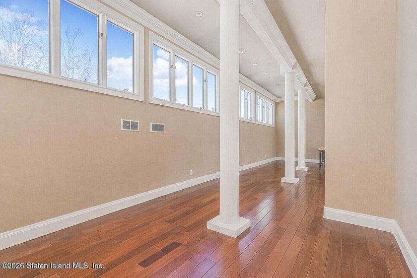 They don't make homes like this anymore. This sprawling - photo 17