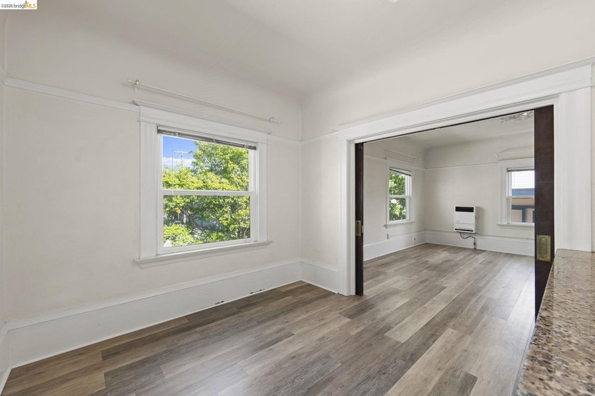In the heart of the vibrant Rockridge corridor, two minutes from - photo 18