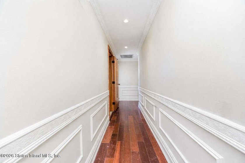 They don't make homes like this anymore. This sprawling - photo 26