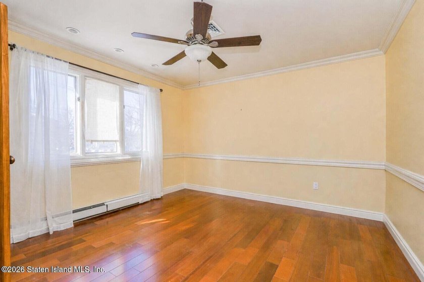 They don't make homes like this anymore. This sprawling - photo 30