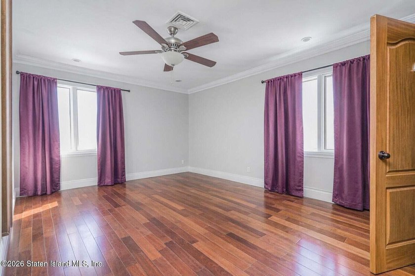 They don't make homes like this anymore. This sprawling - photo 31