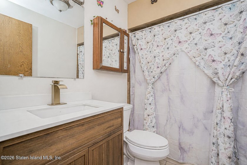 They don't make homes like this anymore. This sprawling - photo 43