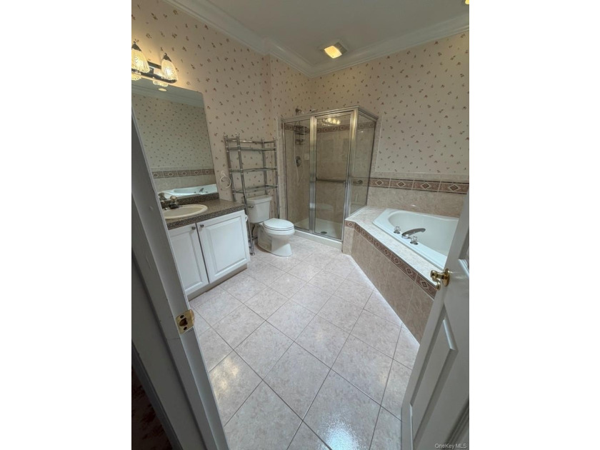 Wonderful end unit, the largest model, *ADAMS* style, well - photo 32