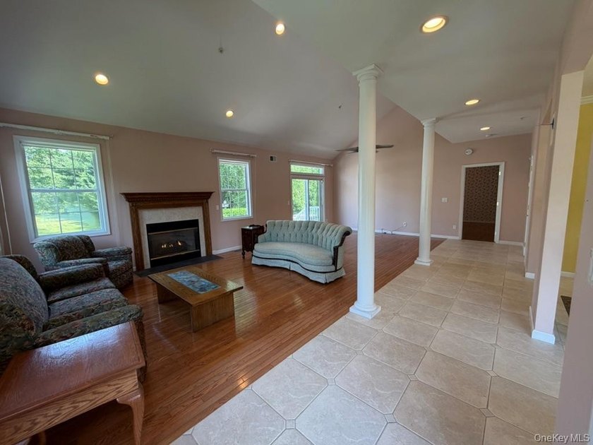 Wonderful end unit, the largest model, *ADAMS* style, well - photo 36