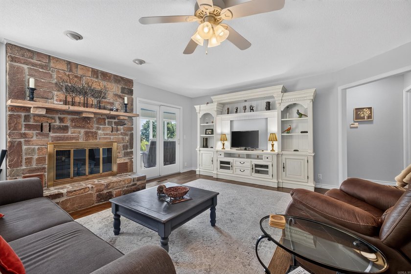 Rare opportunity on Lake Balboa! This custom-built waterfront - photo 8