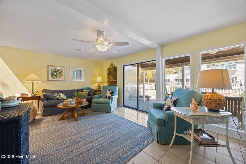Remodeled End-Unit Condo | Pine Knoll Shores NC | Deeded Beach - photo 11