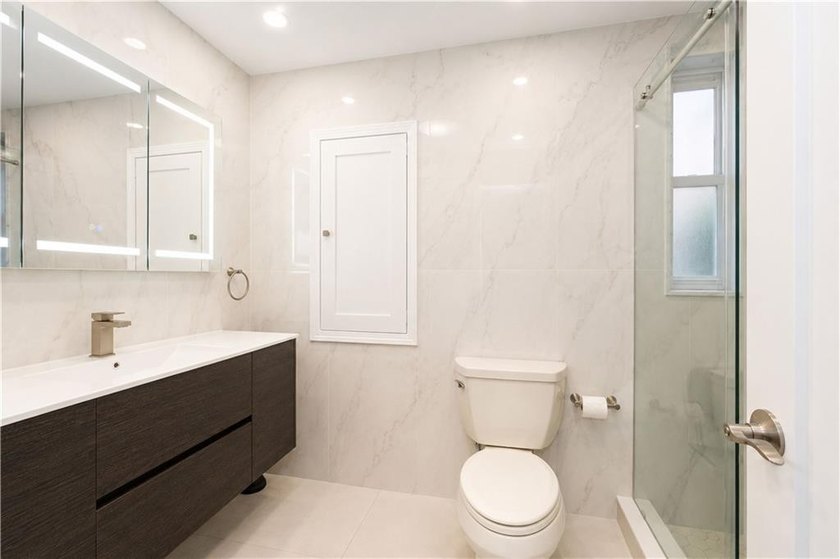 Attention Savvy Investors and Developers! This is a rare - photo 22