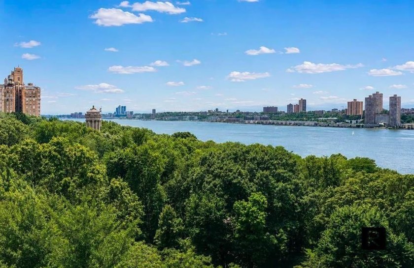 Perched high above Riverside Park, Residence 9F is a masterfully - photo 8
