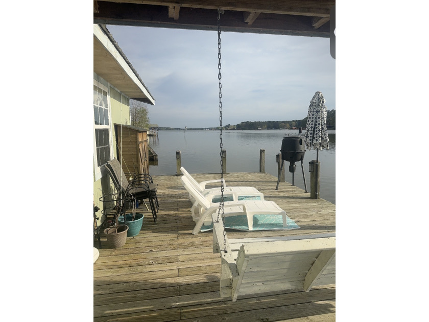 PRICE IMPROVEMENT !!  Quaint Boathouse on Extra Large Lot! - photo 20